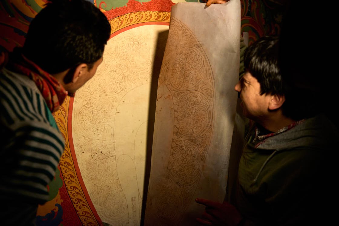 transfer of the sketch to the wall